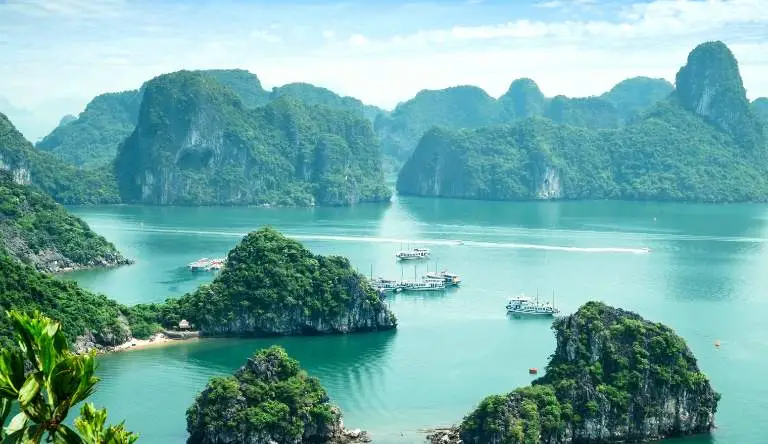 ESSENCE OF VIETNAM Women Trip Only